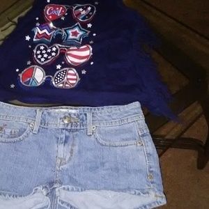 Jean shorts and a nice tanktop